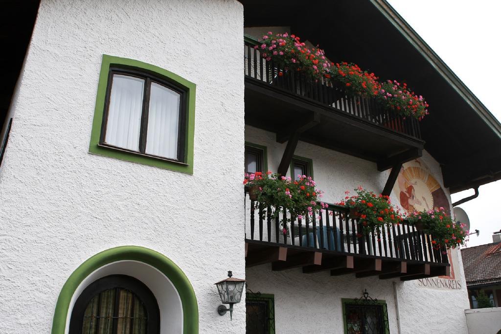 Ferienwohnungen Gaestehaus Sonnenkreis Ruhpolding Exteriör bild