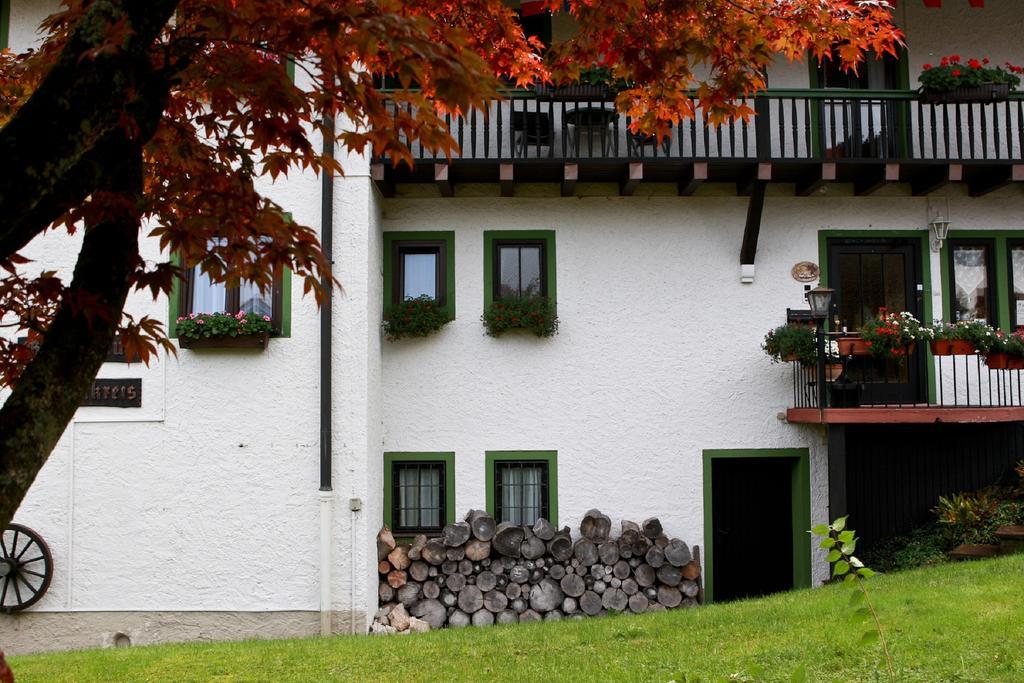 Ferienwohnungen Gaestehaus Sonnenkreis Ruhpolding Exteriör bild